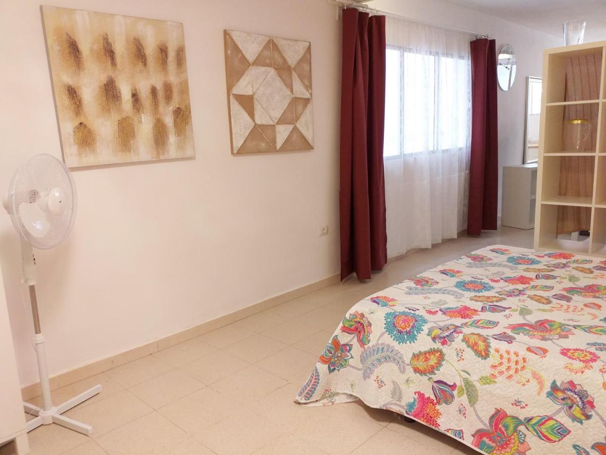 베신다리오 Apartamento Tristana 아파트 외부 사진